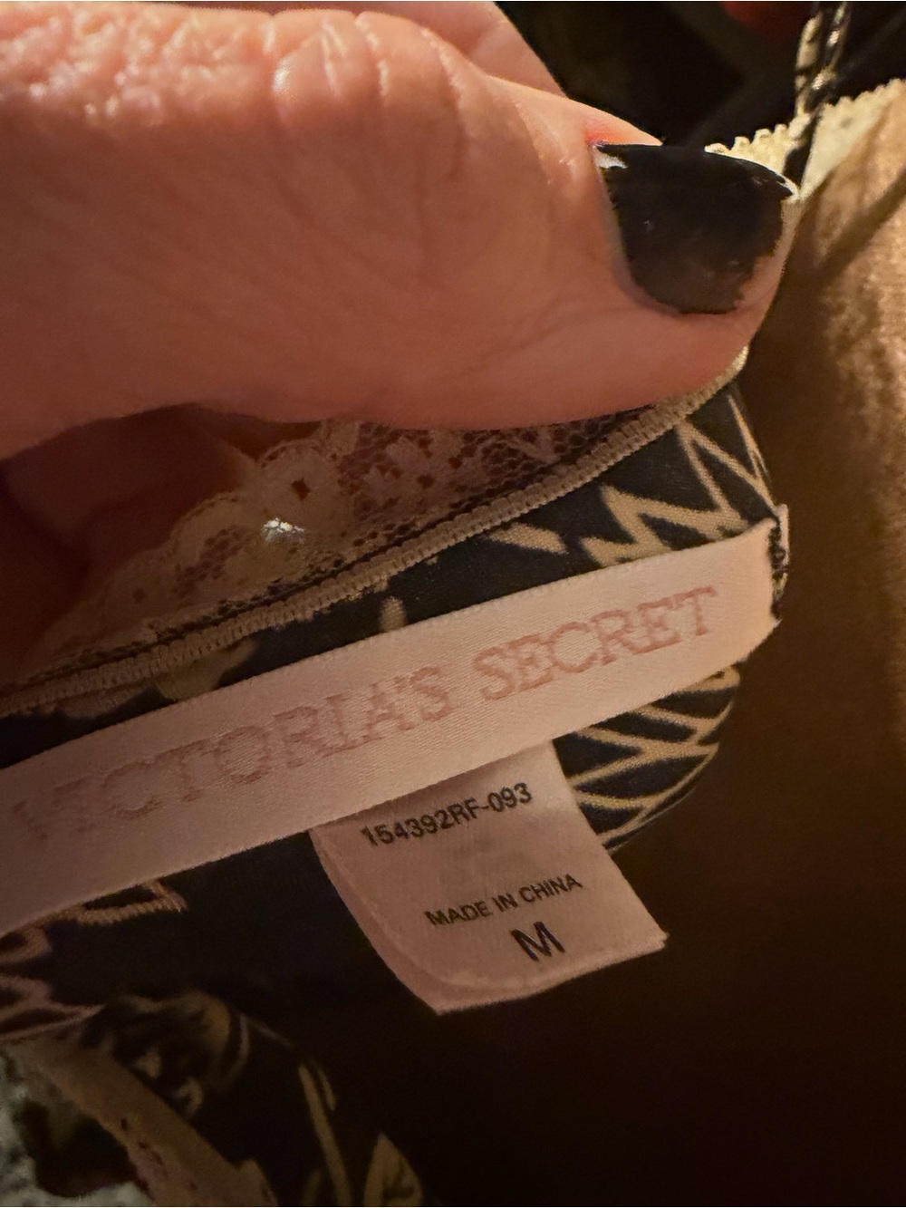 VS Black Satin Floral Lace Trim lingerie, open front/ tie front - Picture 4 of 4